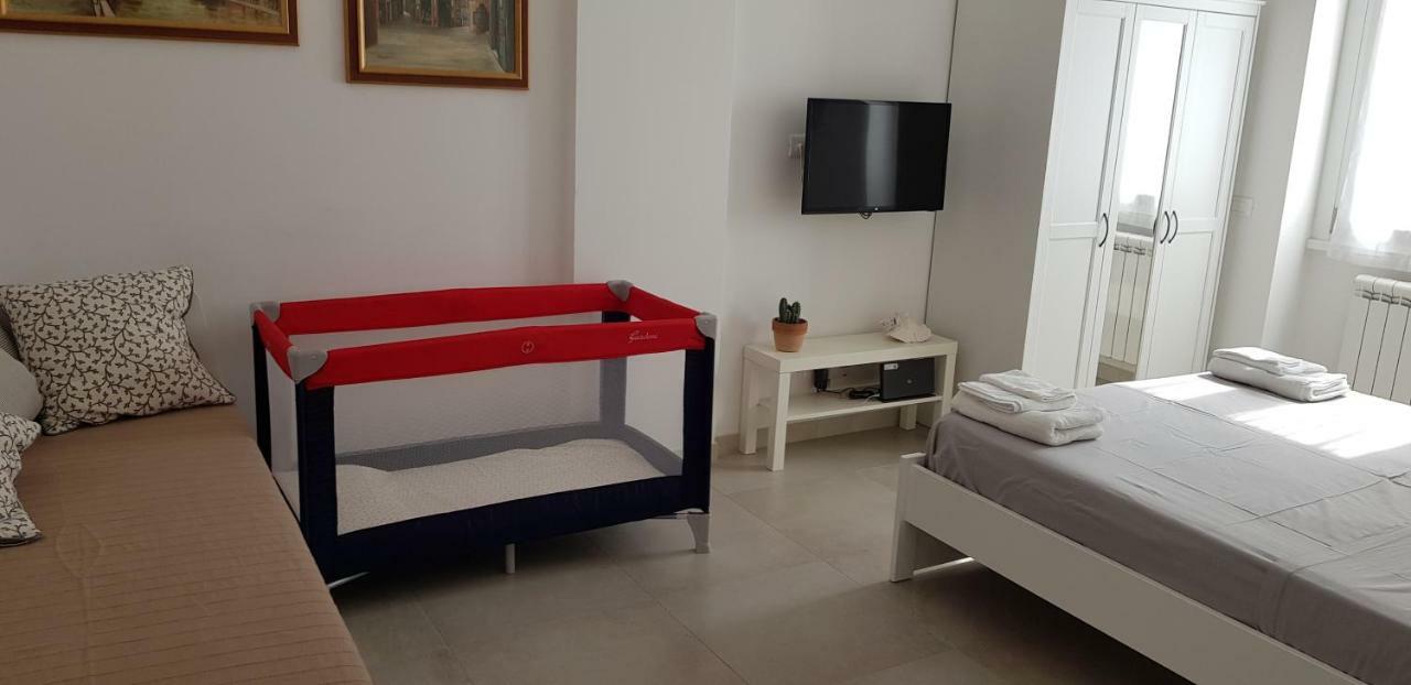 Area 14 Navigli Home Милано Екстериор снимка